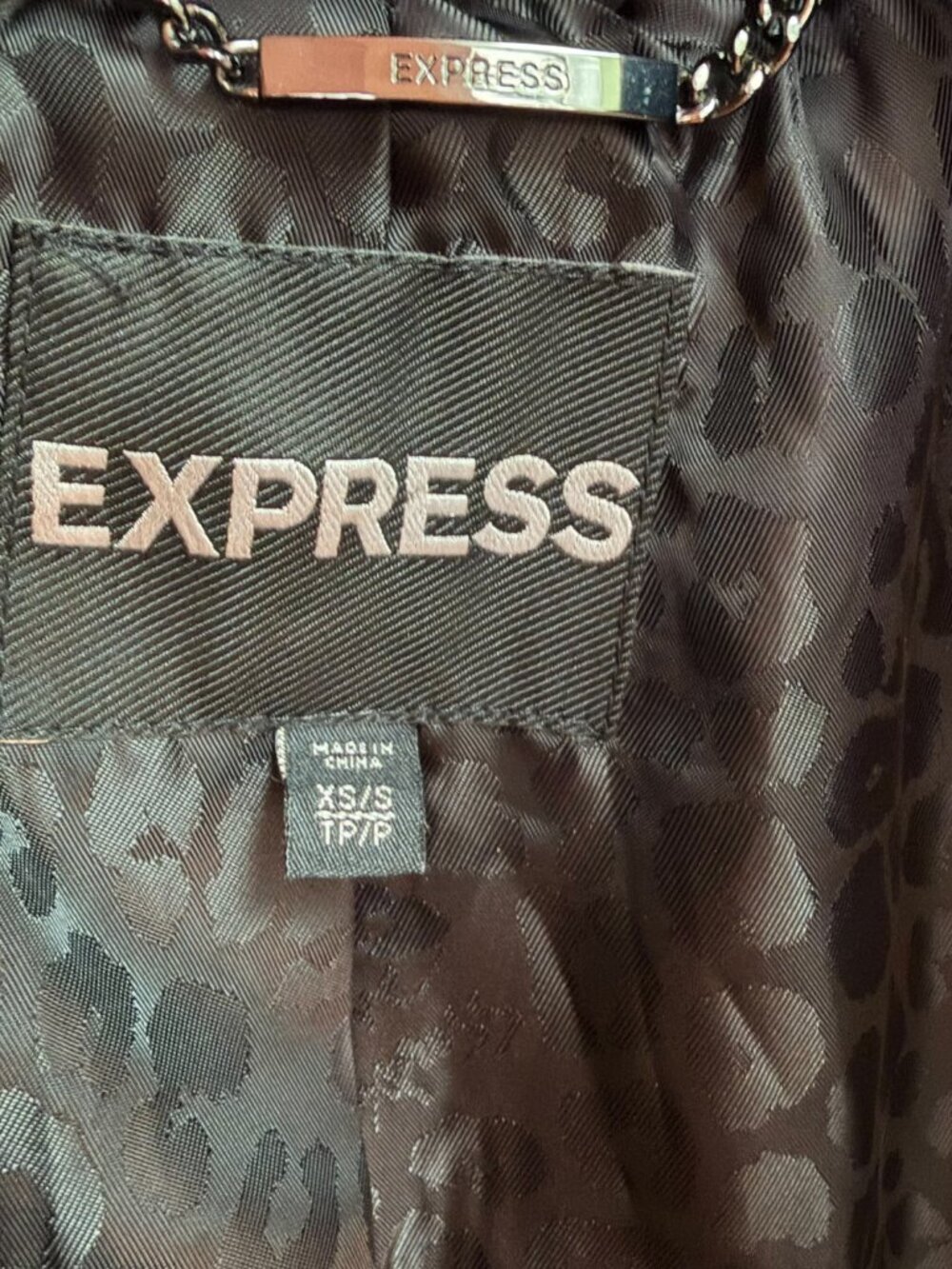 Express Cape Jacket - Picture 5 of 5